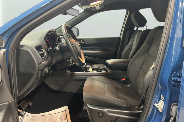 Used 2023 Dodge Durango GT w/ Blacktop Package AWD/4WD image 15