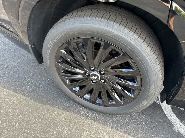 Used 2025 Hyundai Palisade Calligraphy image 16