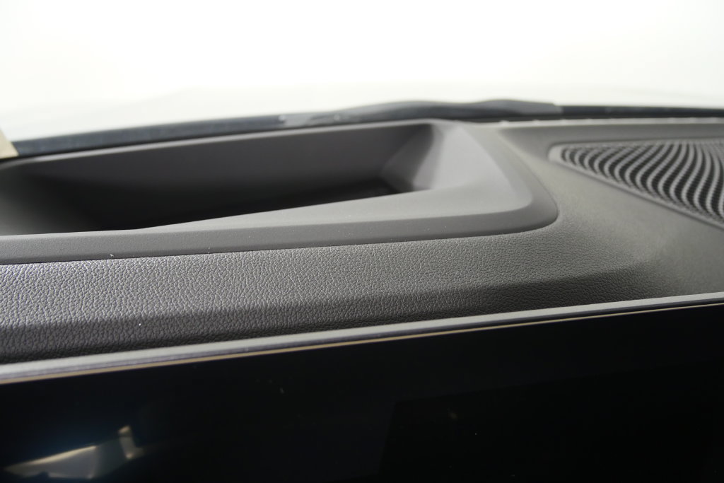 New 2026 BMW 330i Sedan w/ Premium Package RWD image 19