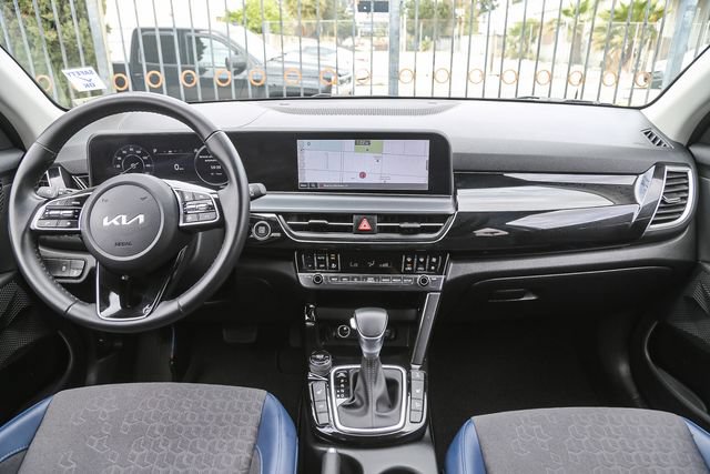 Used 2024 Kia Seltos S AWD/4WD image 13