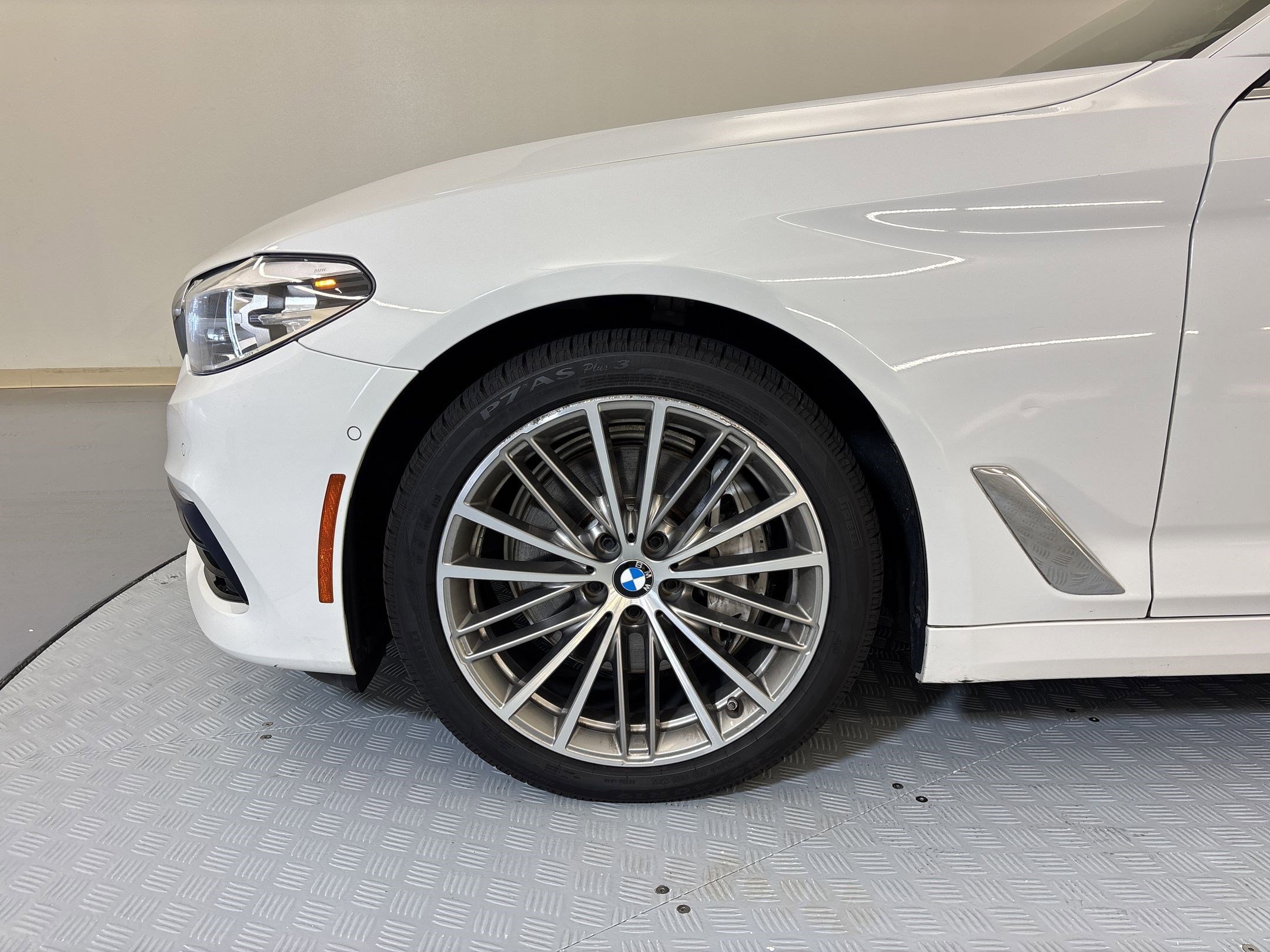 Used 2020 BMW 540i w/ Convenience Package RWD image 11