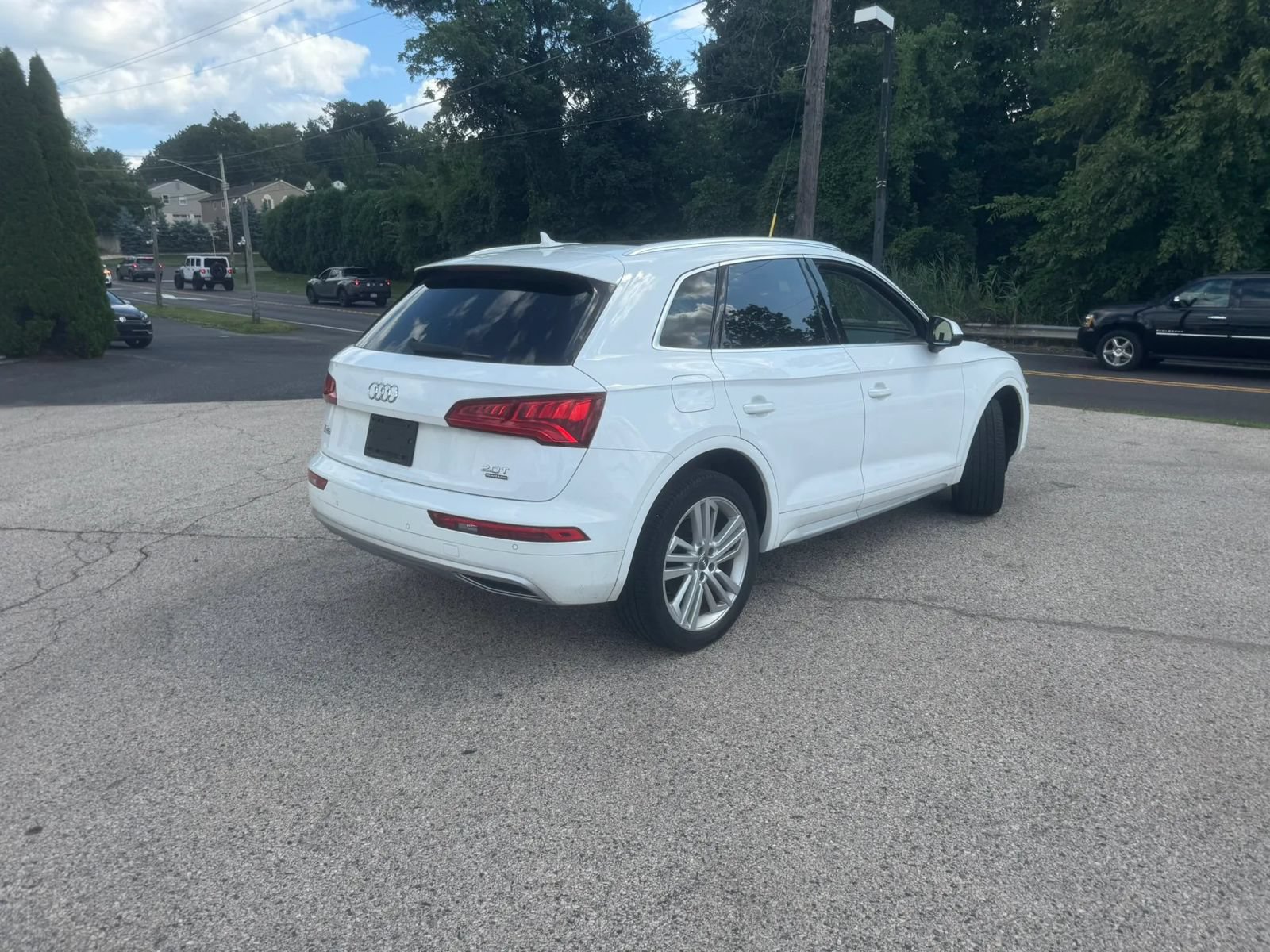 Used 2018 Audi Q5 2.0T Premium Plus w/ Premium Plus Package AWD/4WD image 5