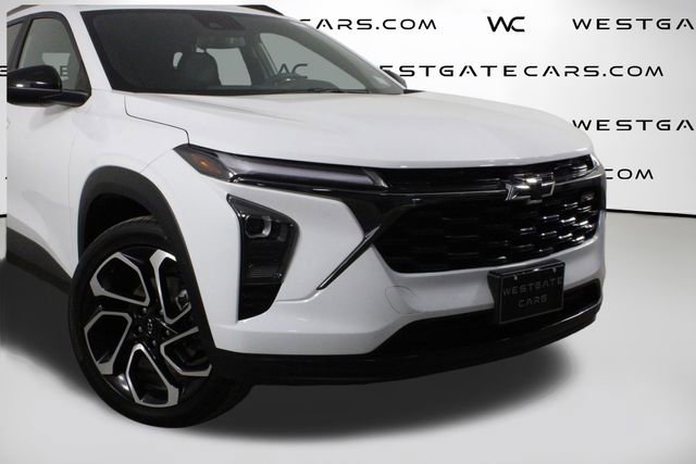 Used 2024 Chevrolet Trax RS w/ Driver Confidence Package image 42