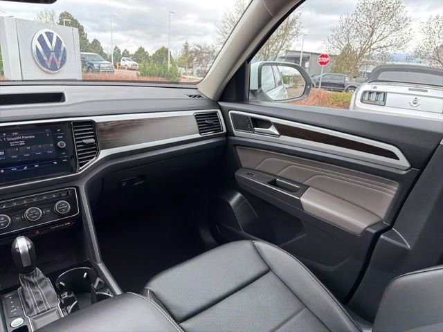 Used 2023 Volkswagen Atlas SE w/ Panoramic Sunroof Package FWD image 19