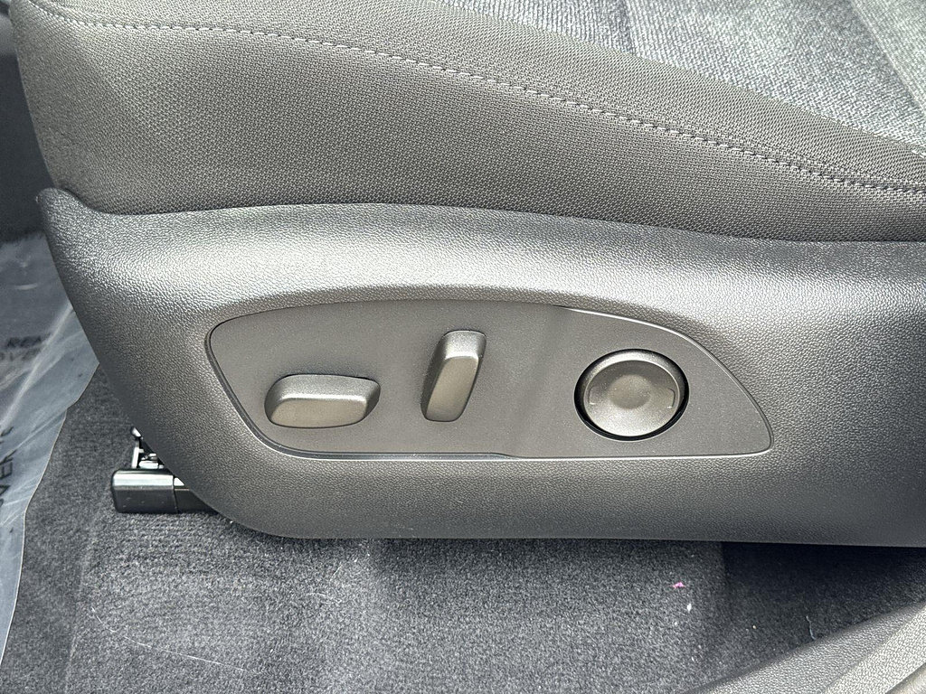 New 2026 GMC Acadia Elevation FWD image 21