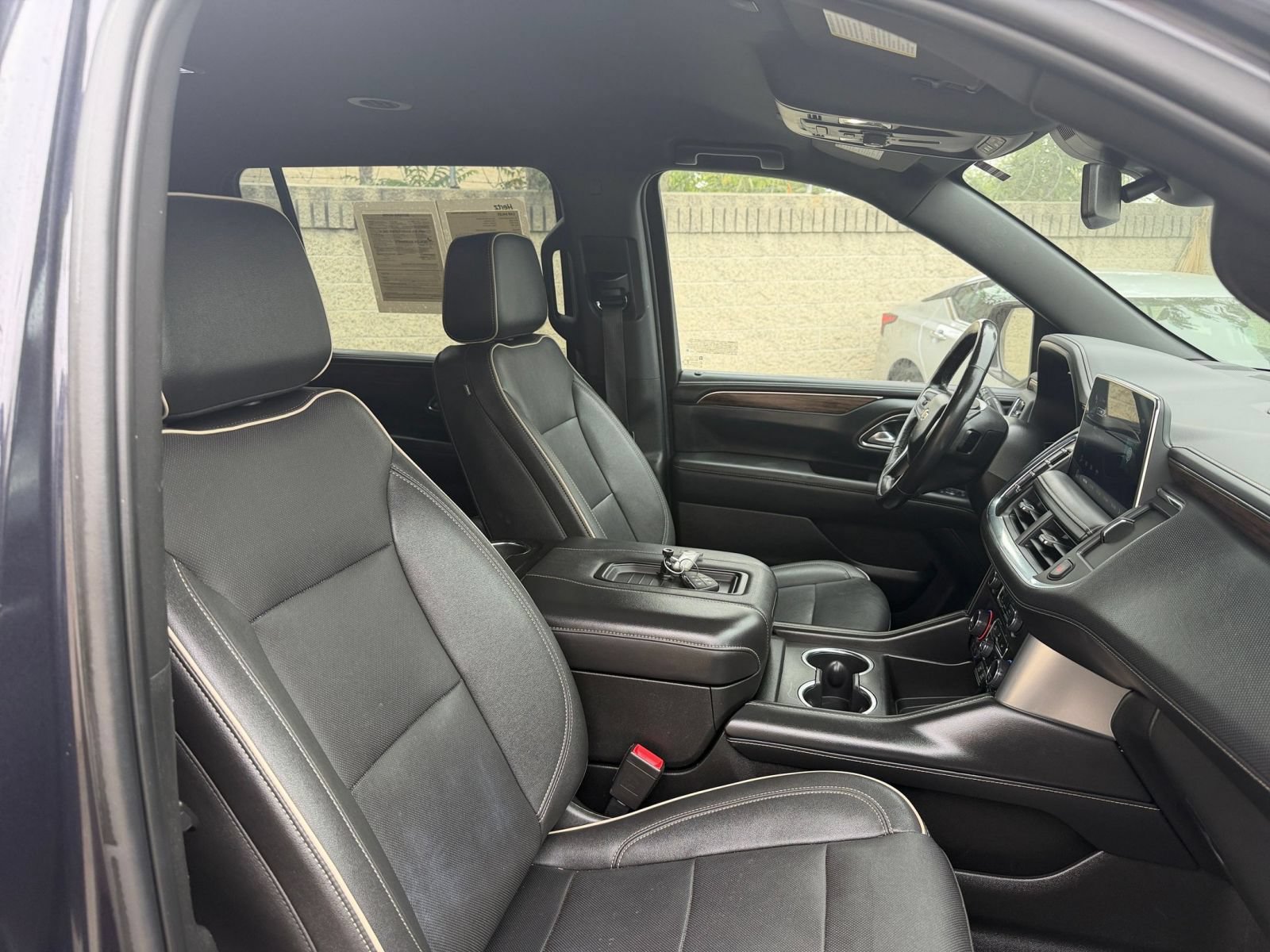 Used 2023 Chevrolet Suburban Premier AWD/4WD image 39