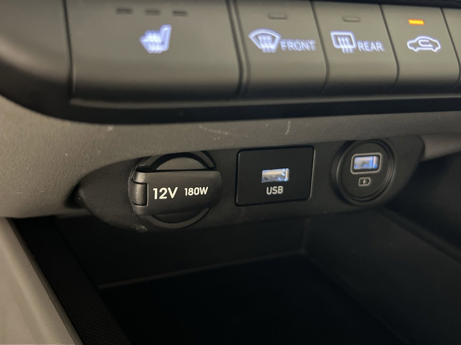 Used 2023 Hyundai Elantra Blue w/ Preferred Accessory Package image 33