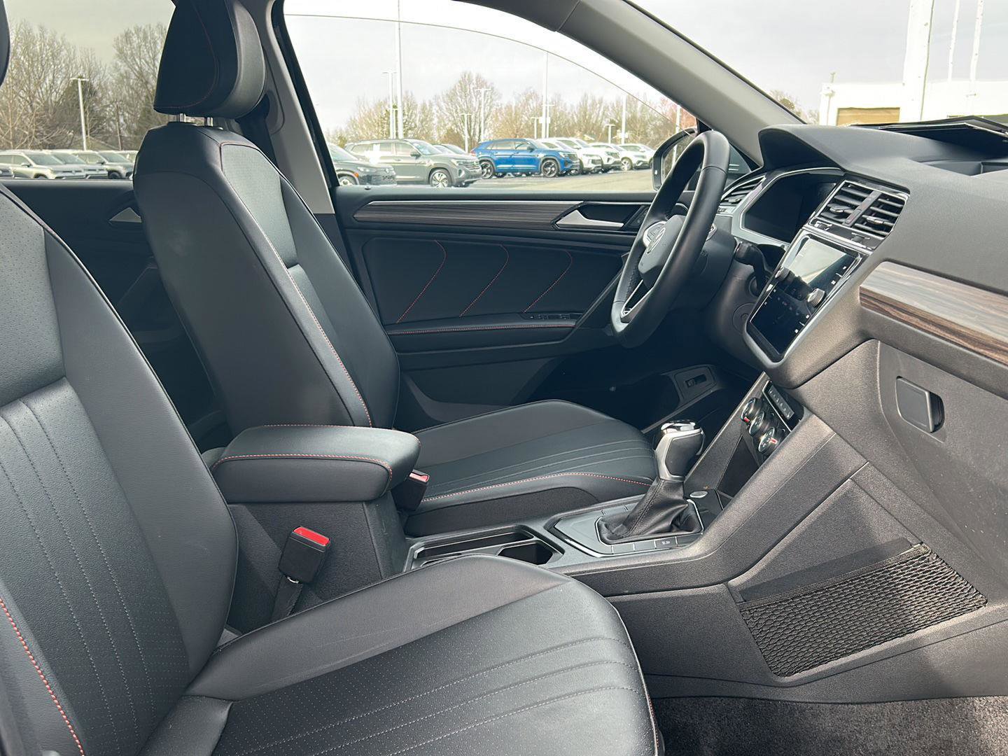 Used 2024 Volkswagen Tiguan Wolfsburg Edition image 18