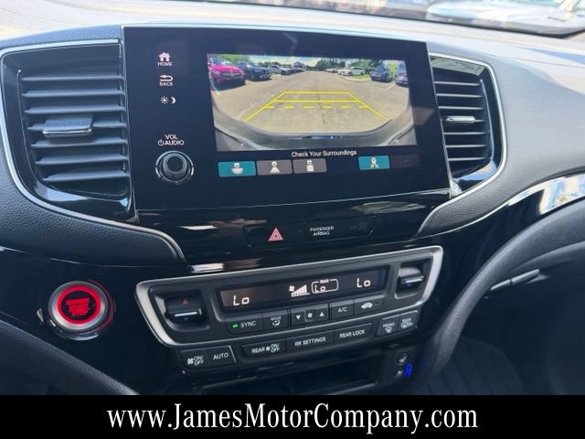 Used 2025 Honda Passport Black Edition image 22
