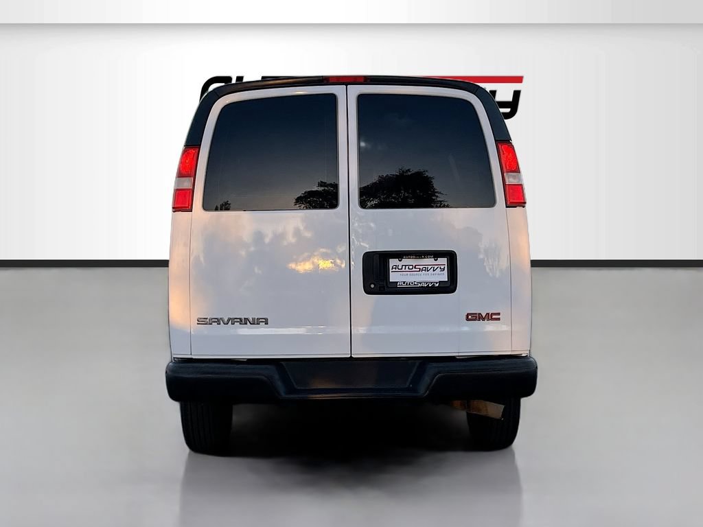 Used 2022 GMC Savana 2500 w/ Driver Convenience Package RWD image 6