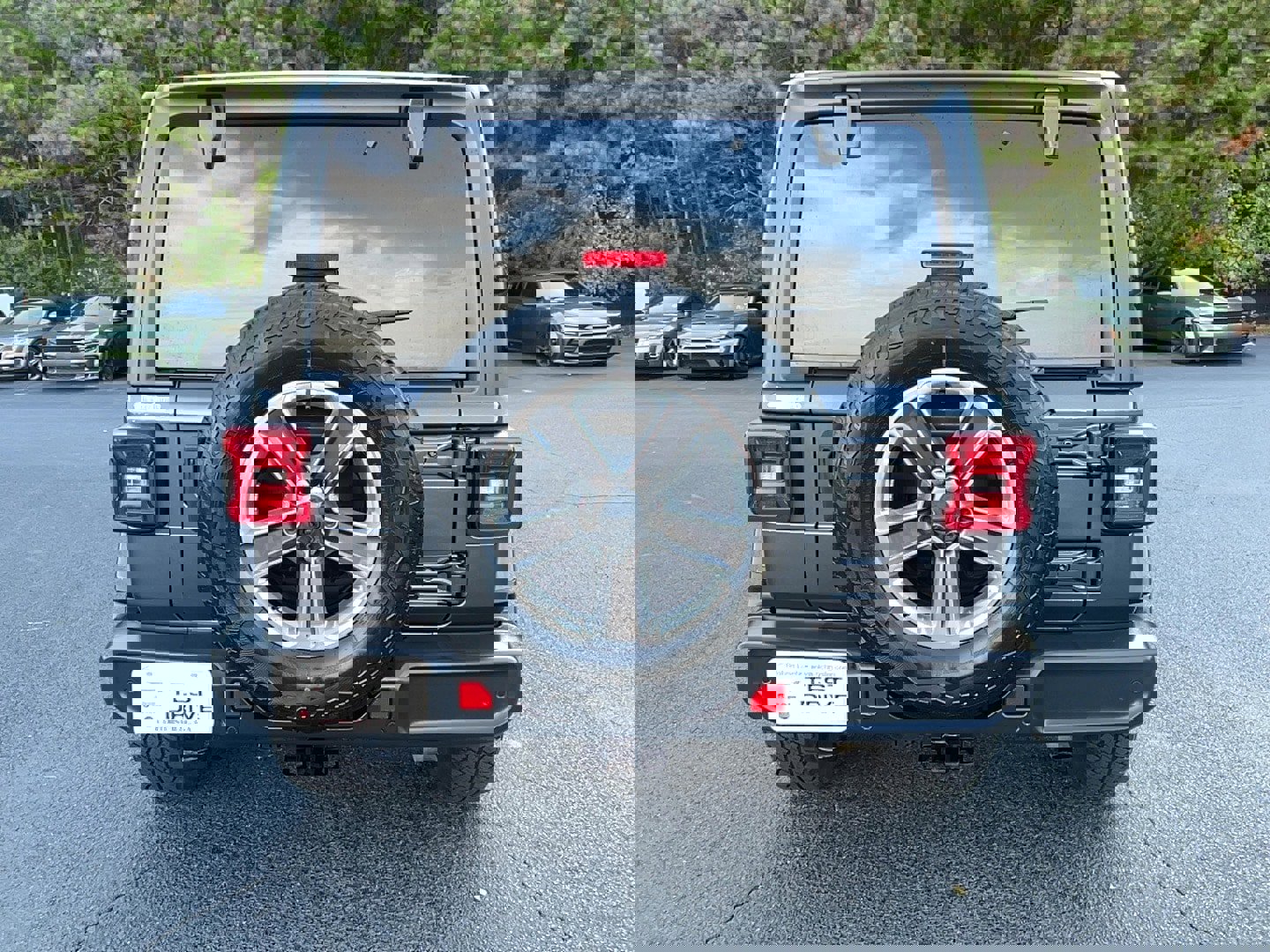 Used 2021 Jeep Wrangler Unlimited Sahara image 6