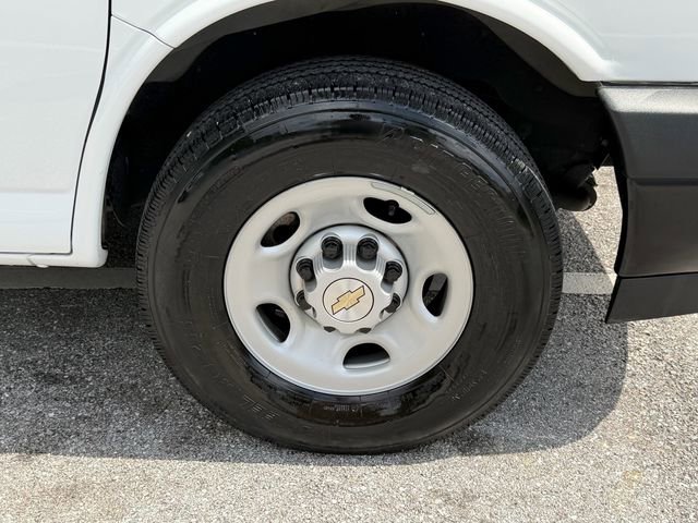 Used 2024 Chevrolet Express 3500 LS RWD image 18