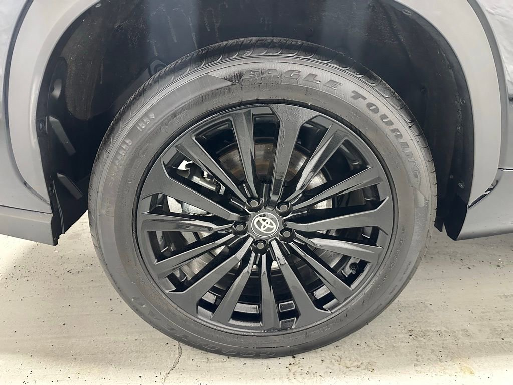 Used 2025 Toyota Highlander XSE AWD/4WD image 72