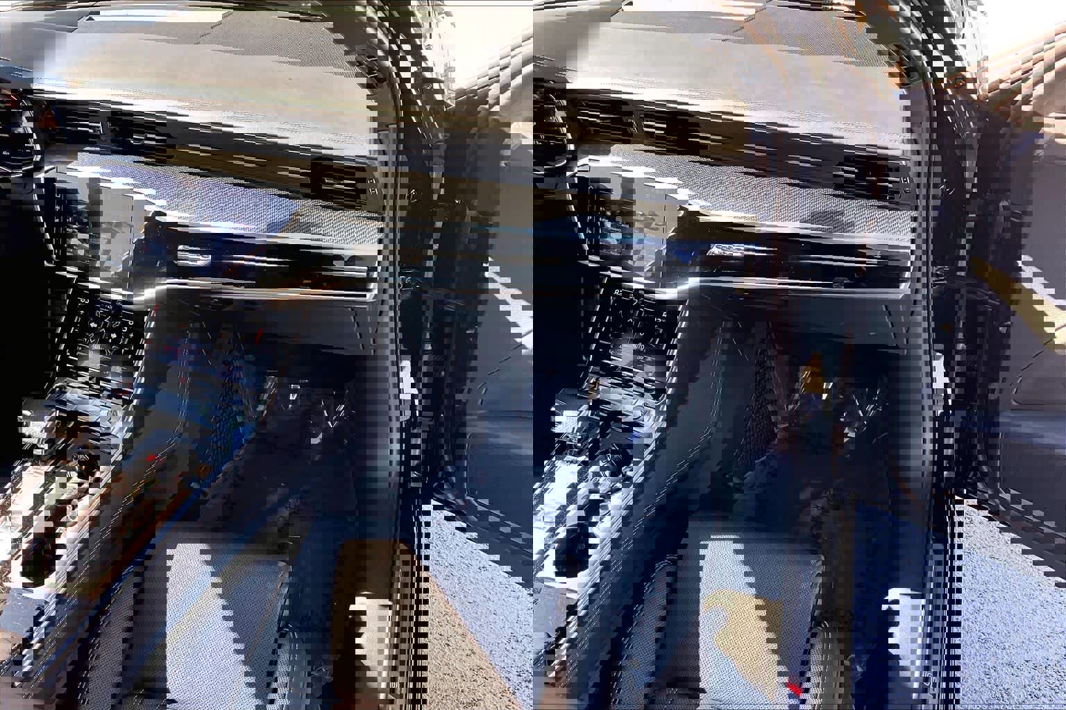 Used 2021 Audi S6 Premium Plus w/ S Sport Package image 18