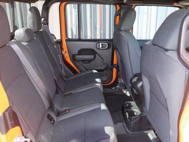 New 2025 Jeep Gladiator Sport image 25