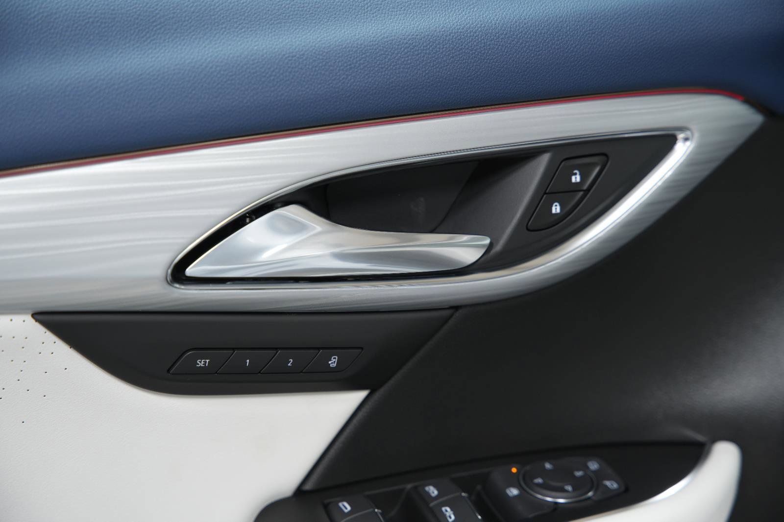 New 2026 Buick Envision Avenir image 25