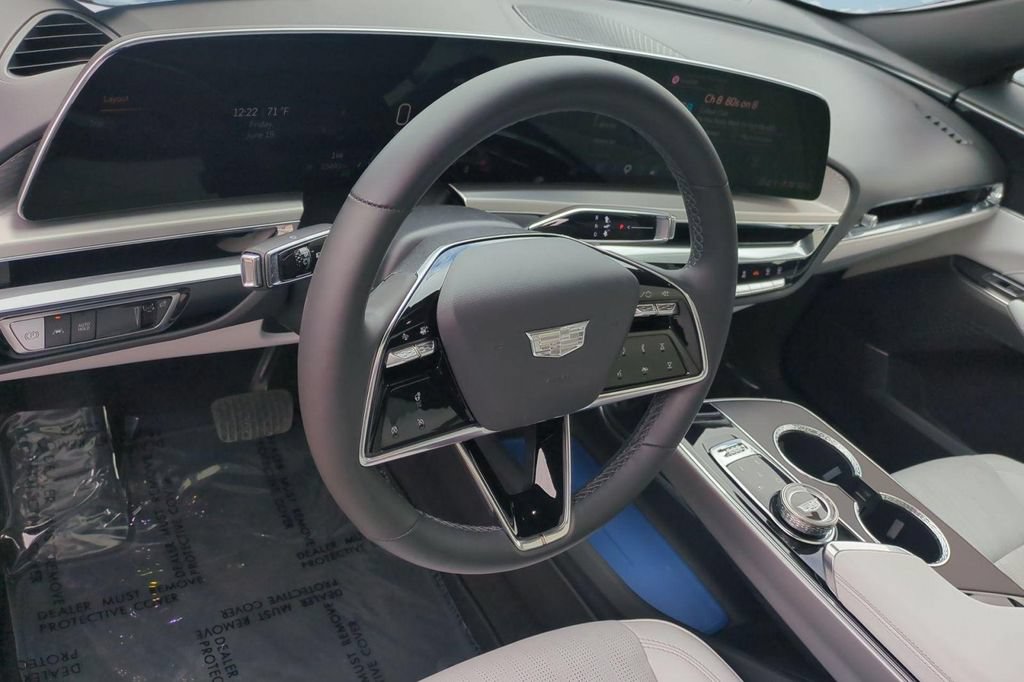 Certified 2024 Cadillac Lyriq Sport AWD/4WD image 9