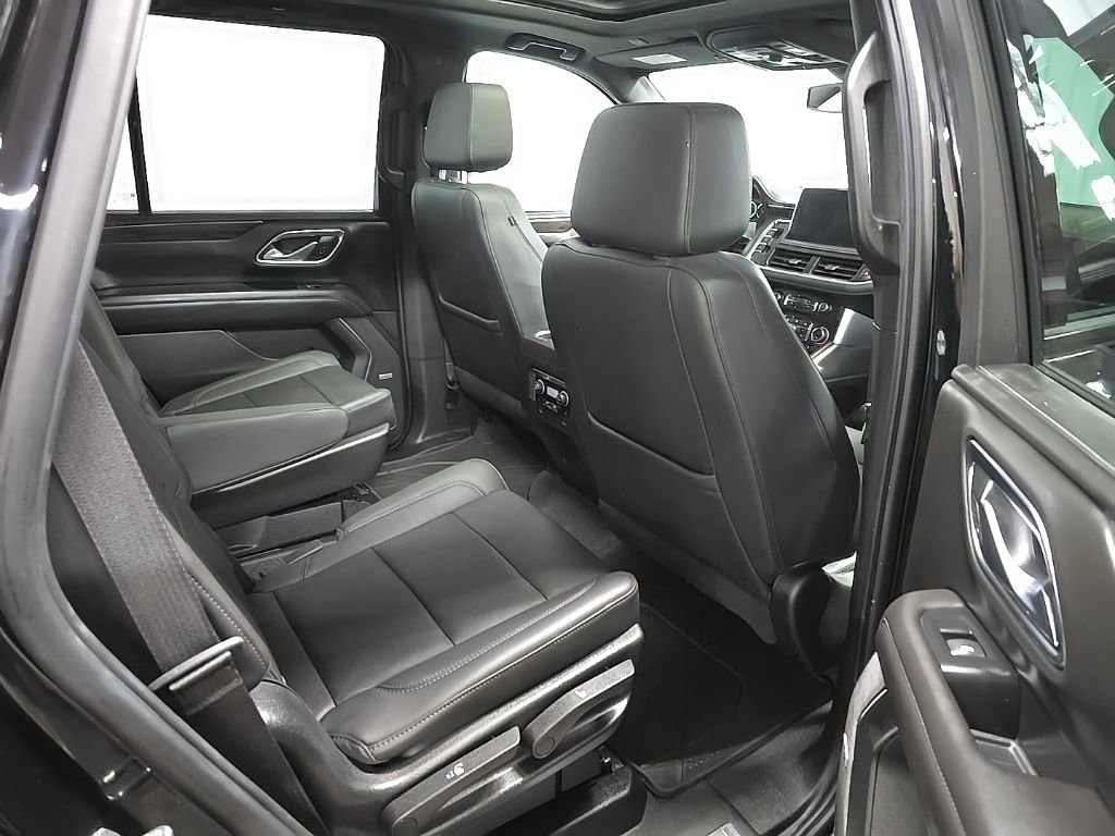 Used 2021 Chevrolet Tahoe Z71 w/ Z71 Signature Package image 18