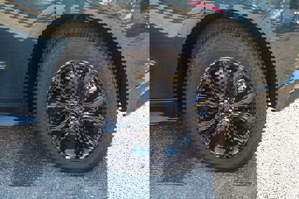 Used 2023 Ford Edge SE w/ Black Appearance Package image 10