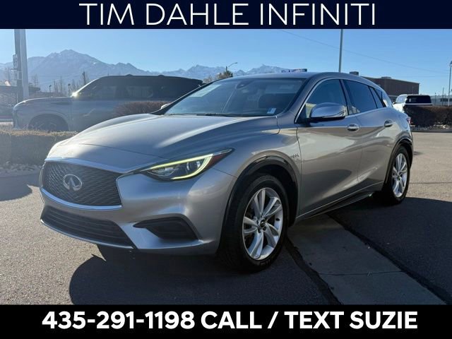Used 2018 INFINITI QX30 image 5