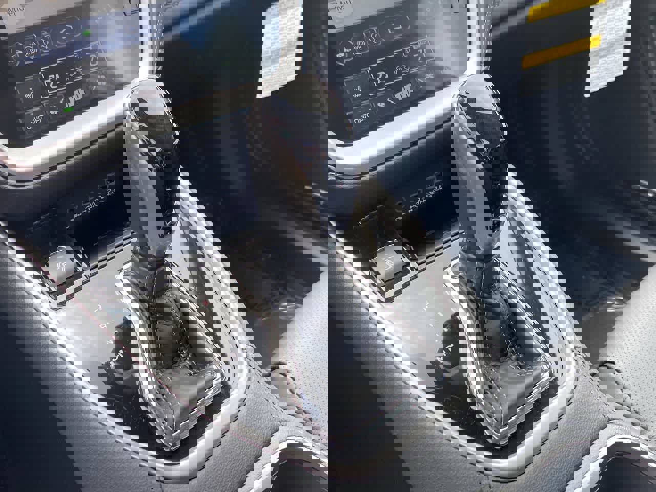 Used 2025 Subaru Outback Limited image 32