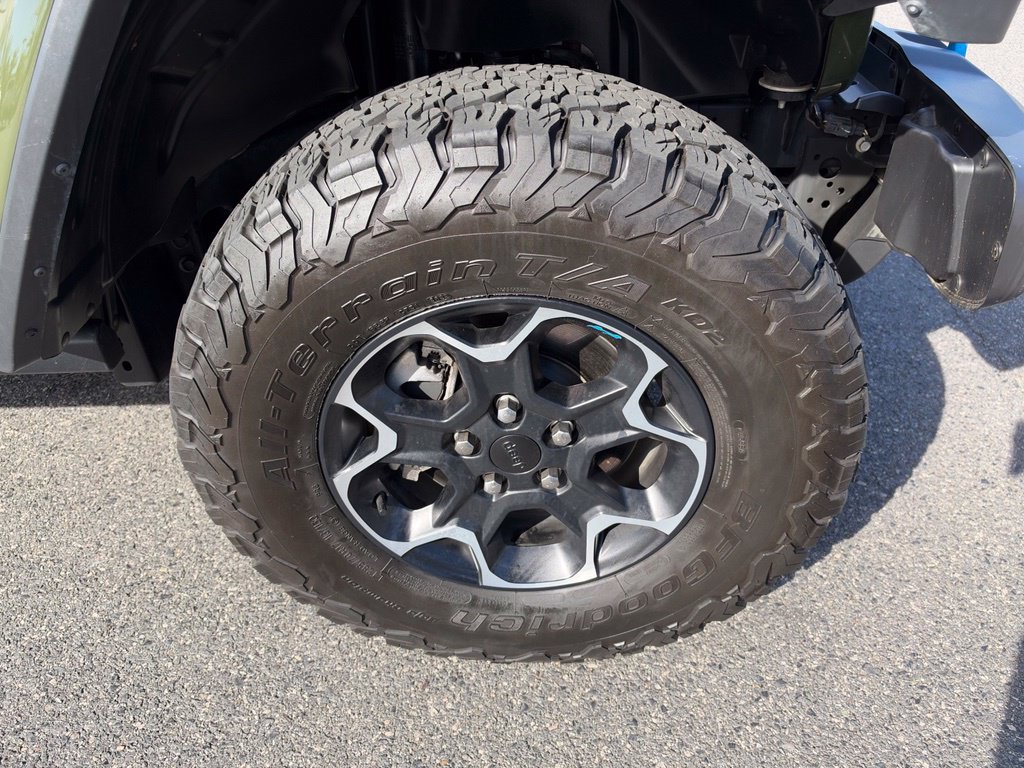 Used 2023 Jeep Wrangler Unlimited Rubicon 4xe w/ Cold Weather Group AWD/4WD image 16