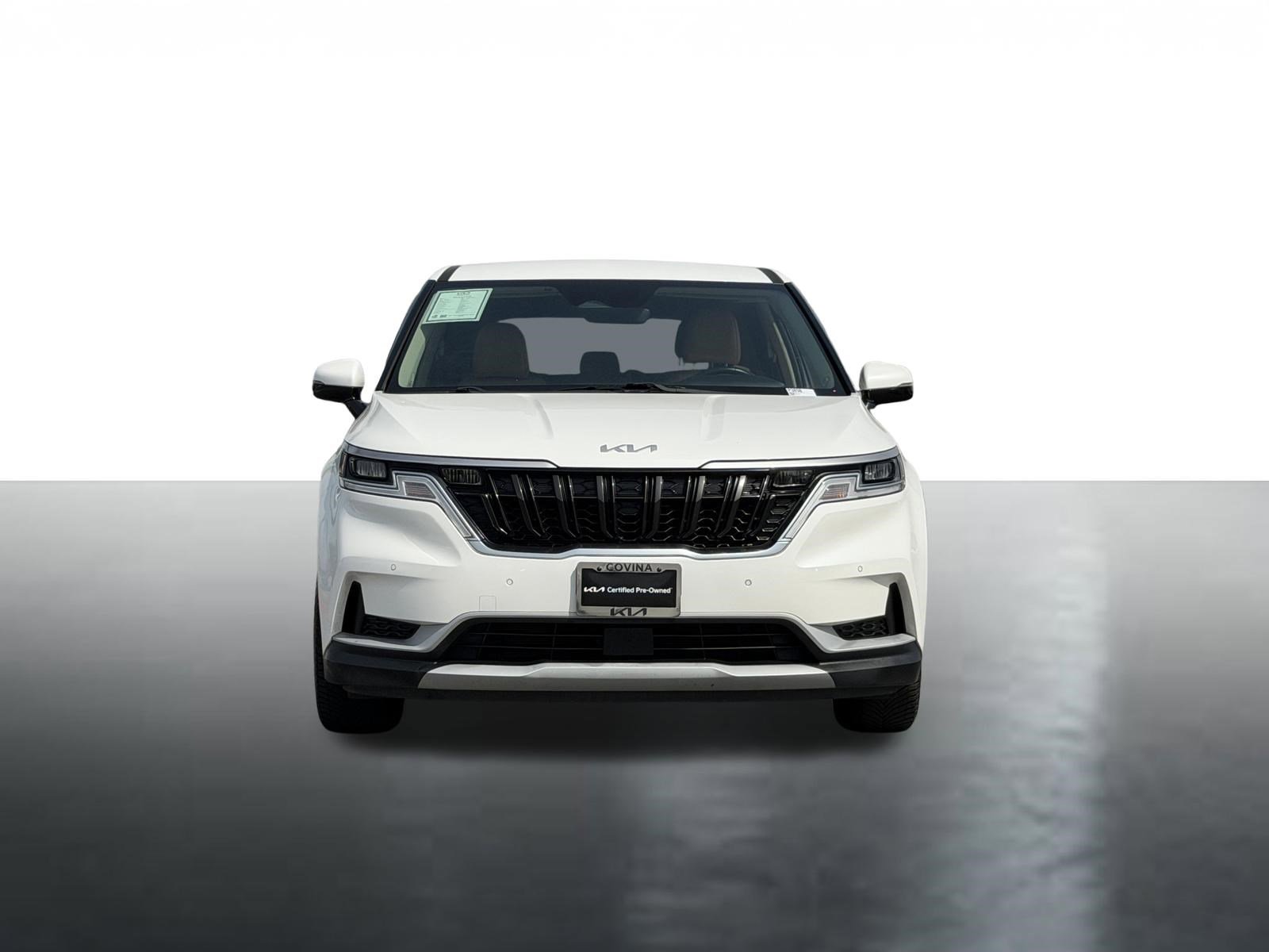 Used 2022 Kia Carnival EX image 3