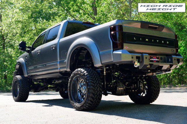 Used 2022 Ford F250 Limited image 7