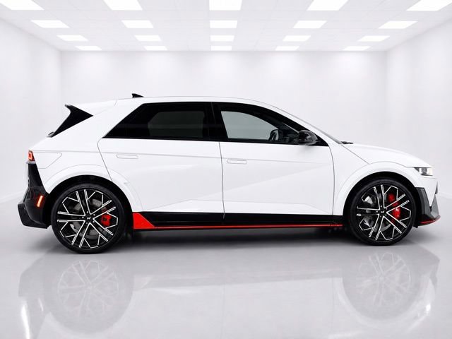 Used 2025 Hyundai Ioniq 5 N AWD/4WD image 4