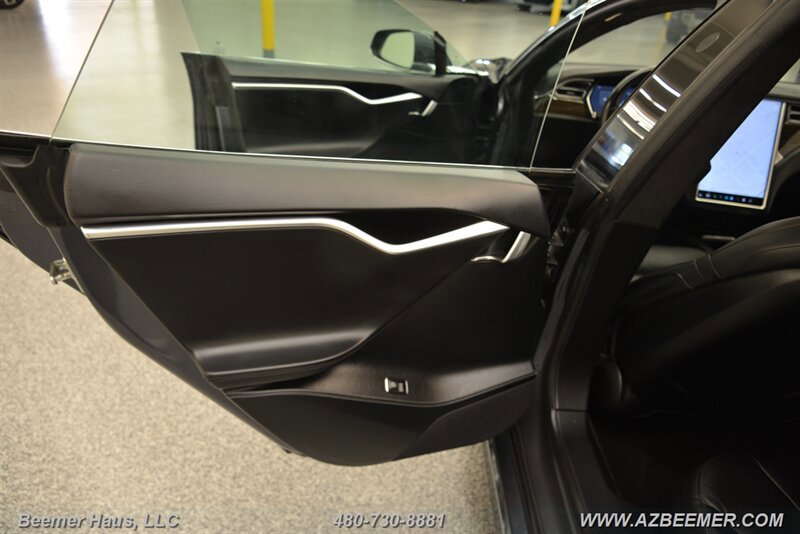 Used 2016 Tesla Model S AWD image 29