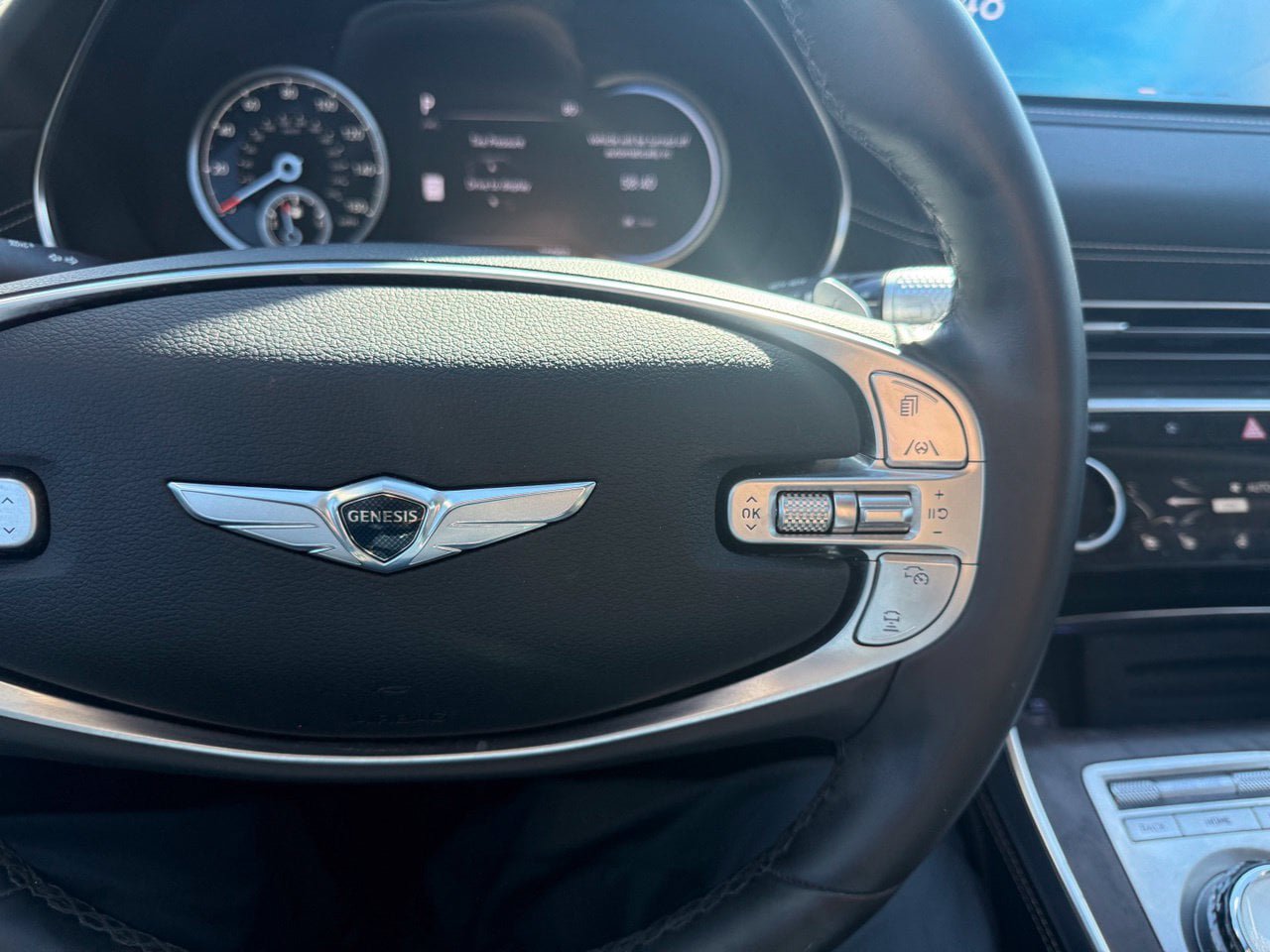 Used 2024 Genesis GV80 2.5T w/ Advanced Package AWD/4WD image 19