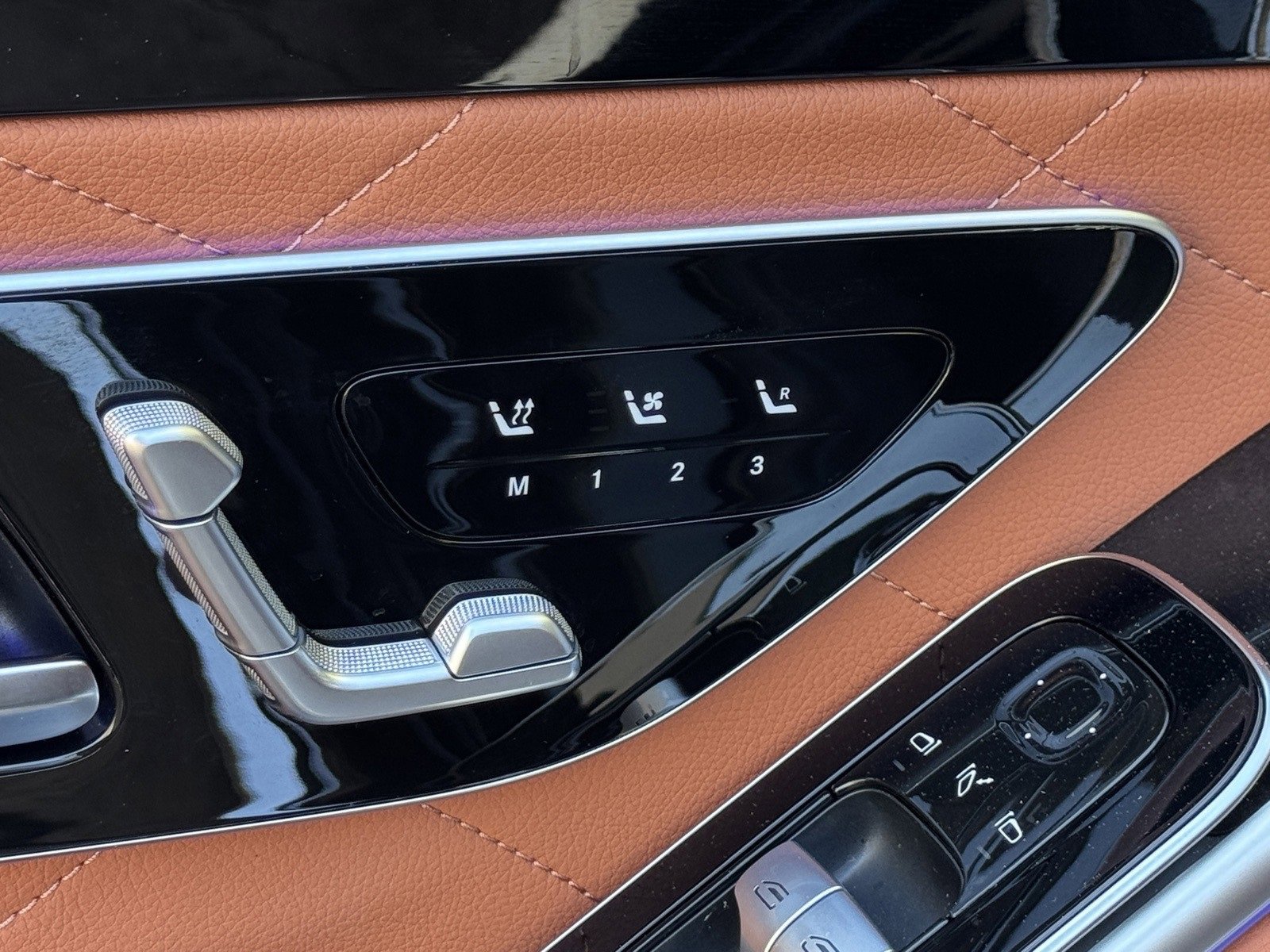 Certified 2023 Mercedes-Benz S 580 4MATIC Sedan image 9