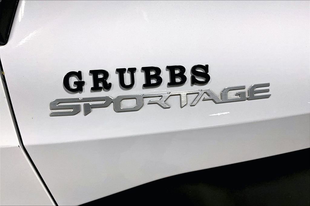 Used 2024 Kia Sportage EX image 40