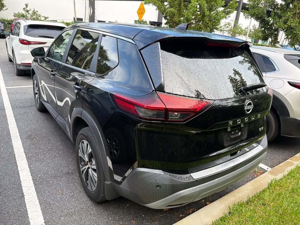 Used 2023 Nissan Rogue SV FWD image 14