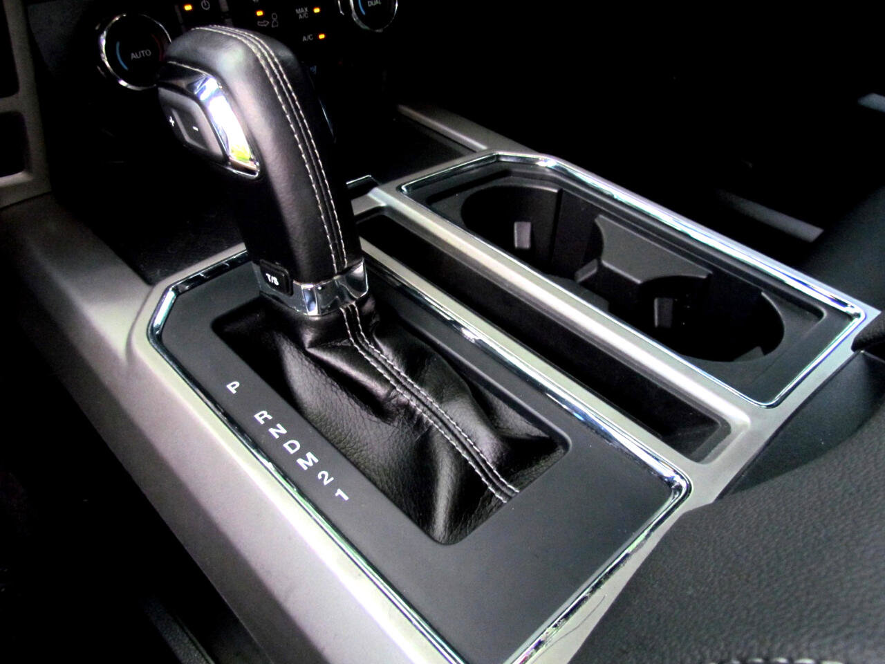 Used 2017 Ford F150 Lariat image 40