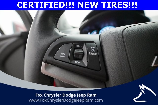 Used 2022 Chevrolet Trax LT w/ LT Convenience Package image 17