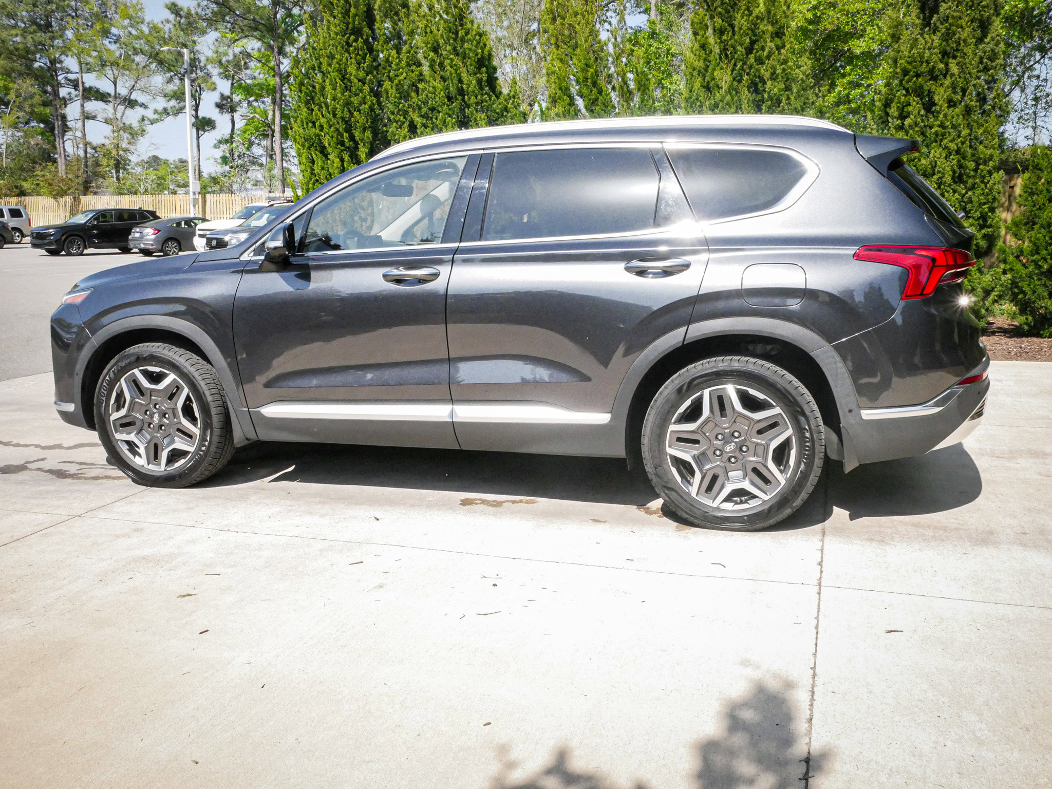 Used 2022 Hyundai Santa Fe Limited image 7