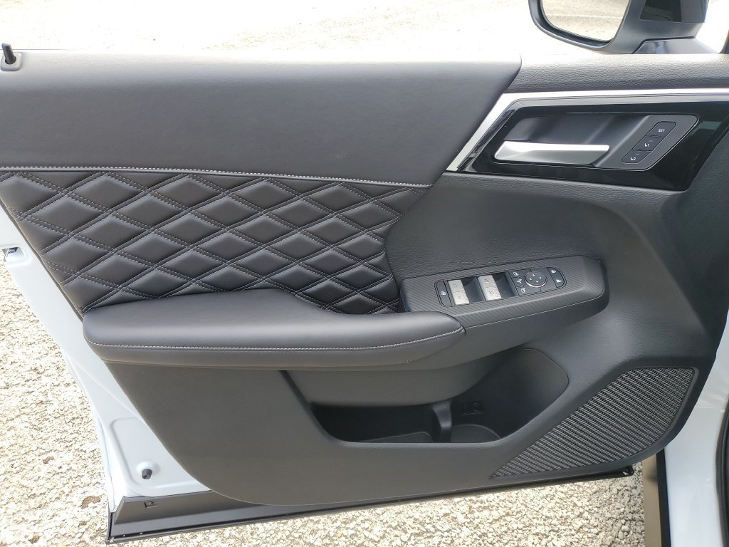 New 2026 Nissan Rogue Platinum AWD/4WD image 15
