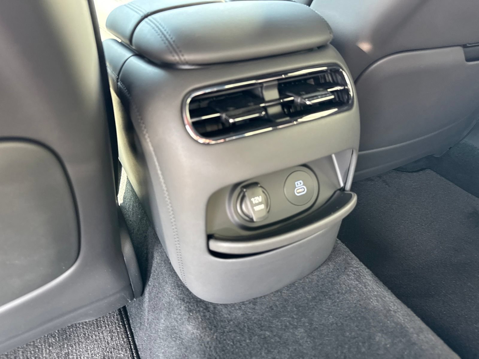 New 2026 Genesis G90 3.5T Prestige AWD/4WD image 16