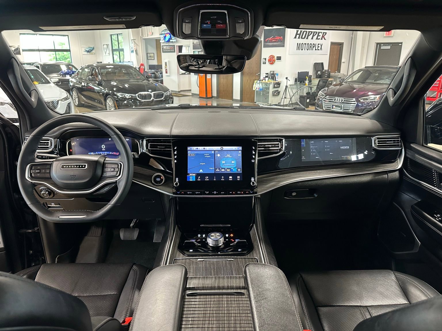 Used 2023 Jeep Wagoneer Series III w/ Preferred Equipment Group image 16