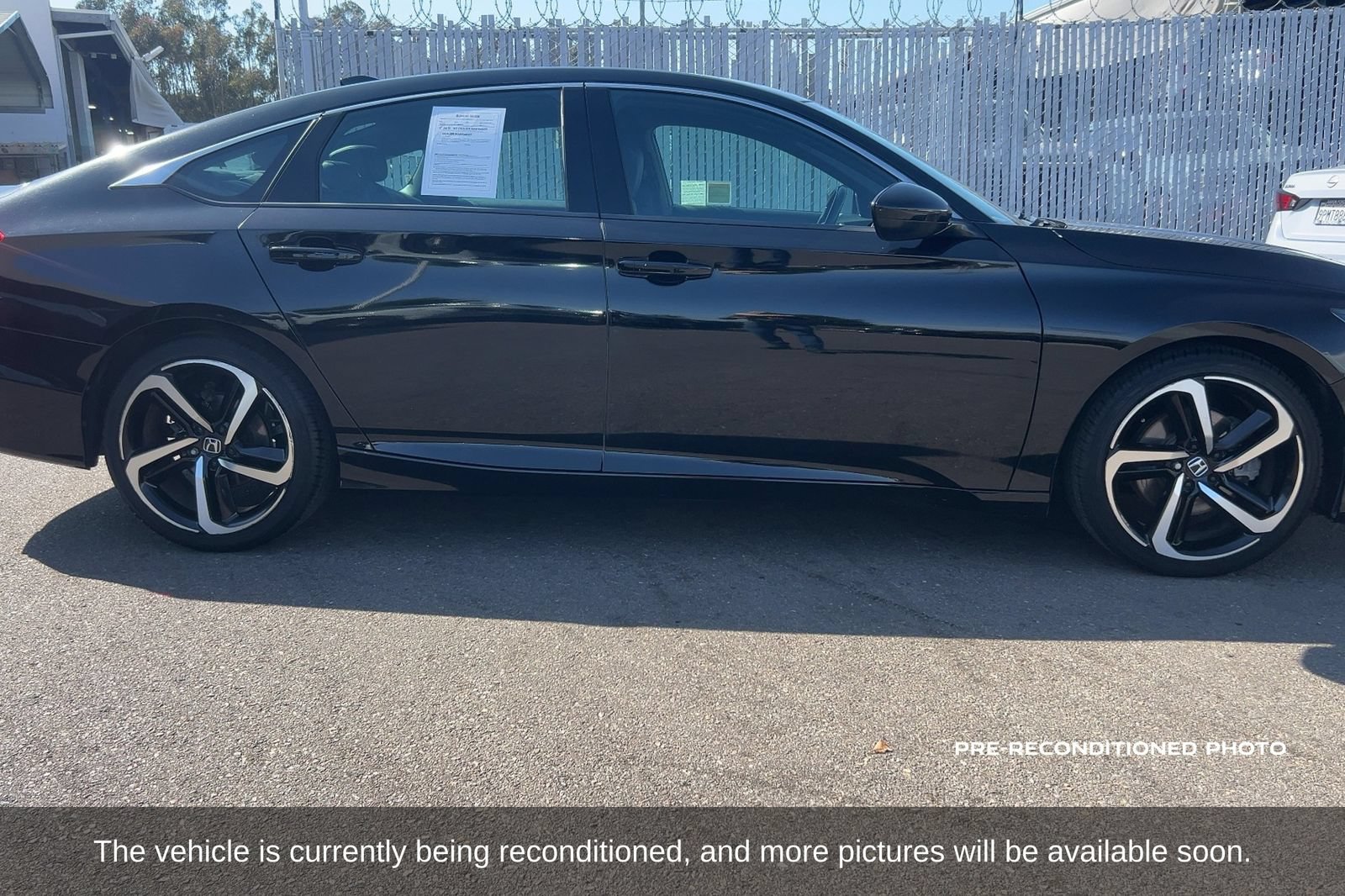 Used 2018 Honda Accord Sport image 4