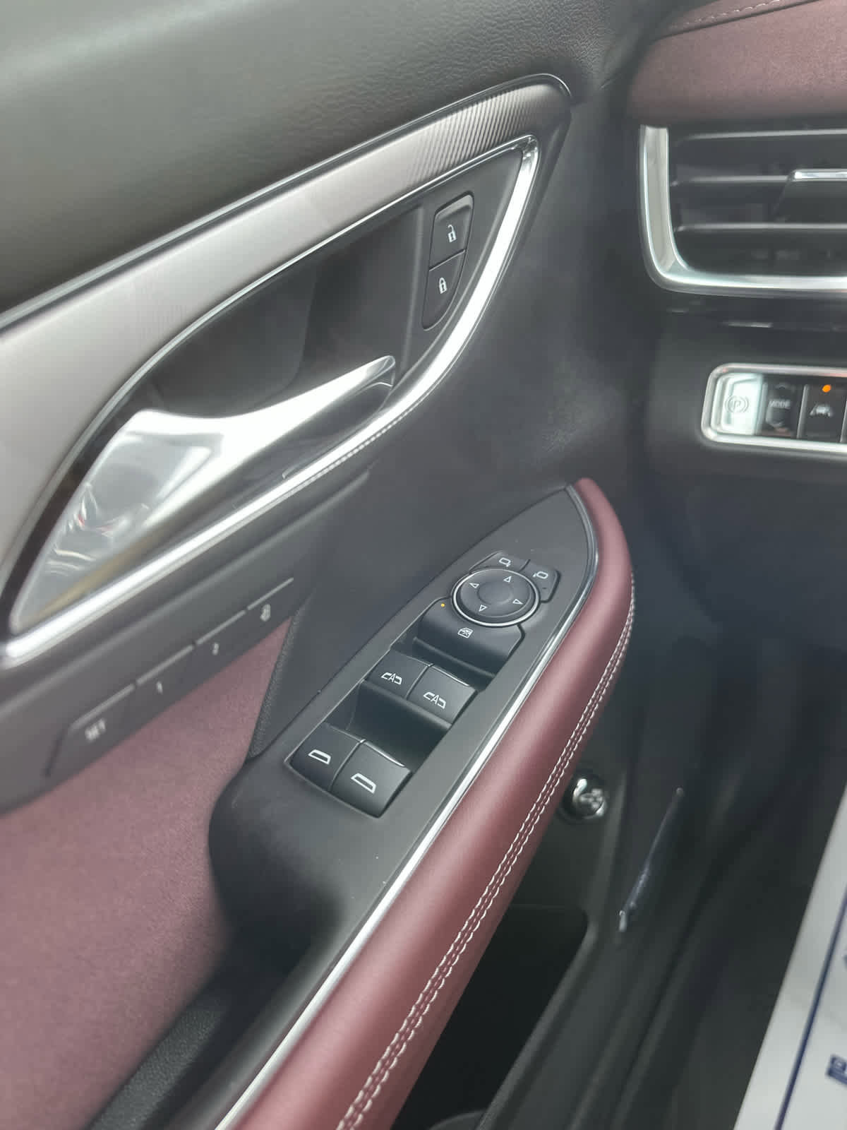 New 2026 Buick Envision Sport Touring image 18