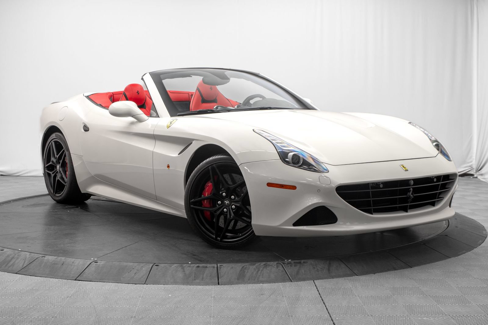 Used 2016 Ferrari California T