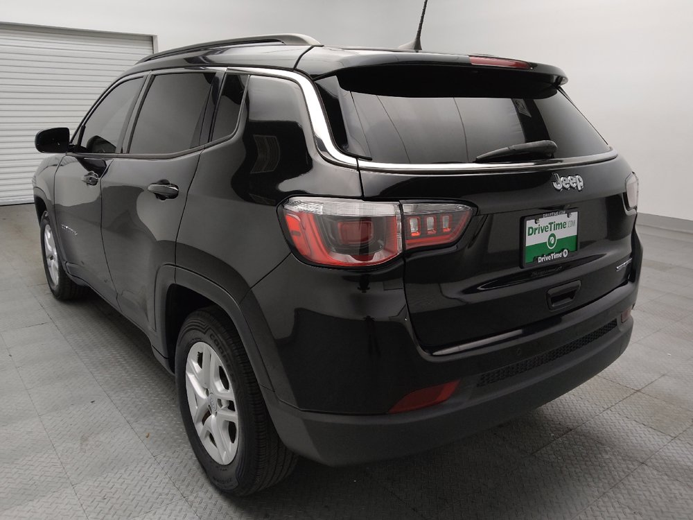 Used 2019 Jeep Compass Sport w/ Tech Group FWD image 5
