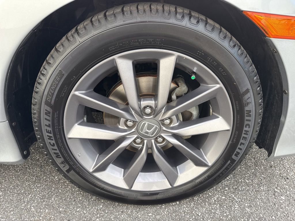 Used 2019 Honda Civic EX image 9