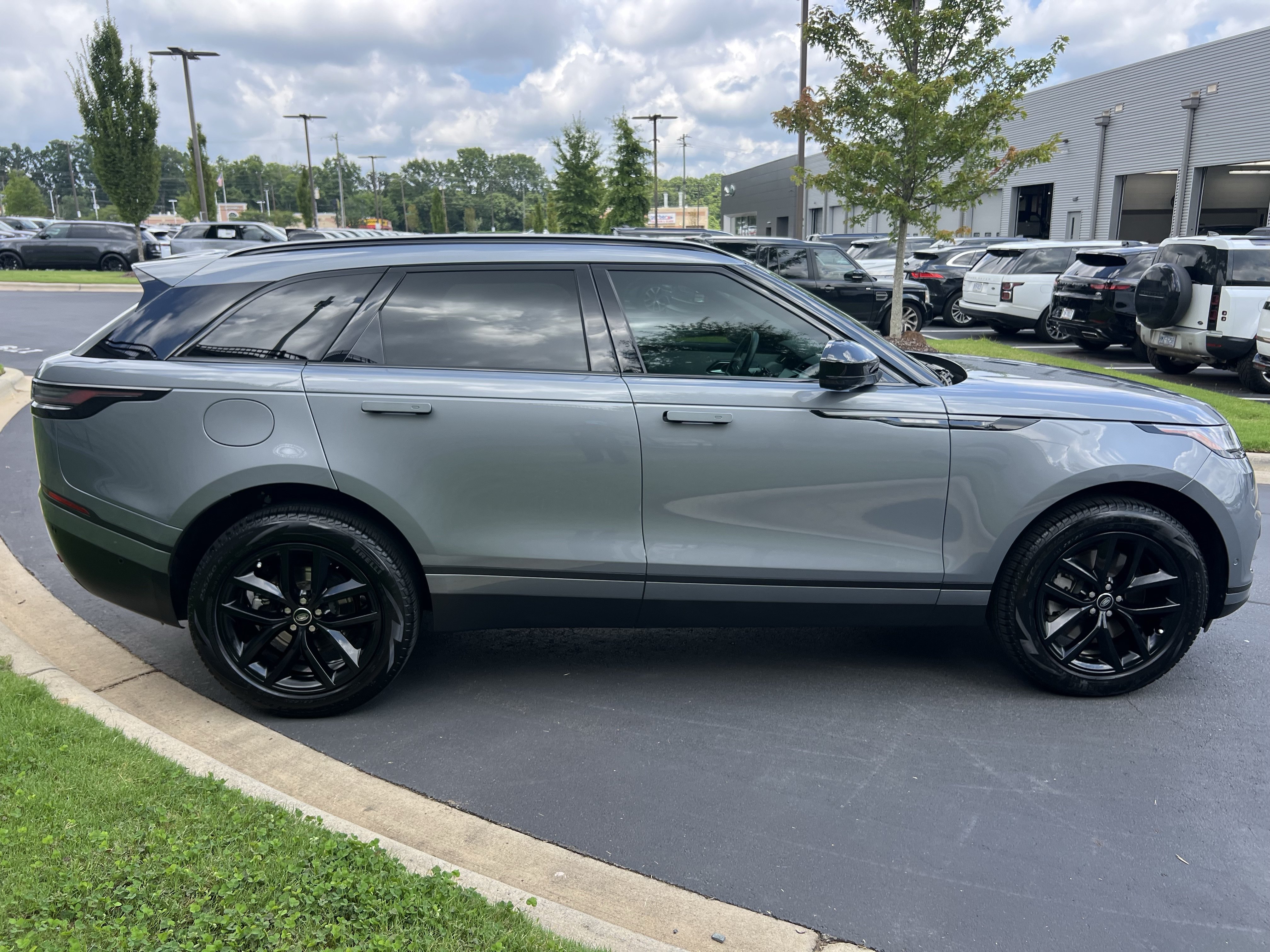 Certified 2026 Land Rover Range Rover Velar S AWD/4WD image 8