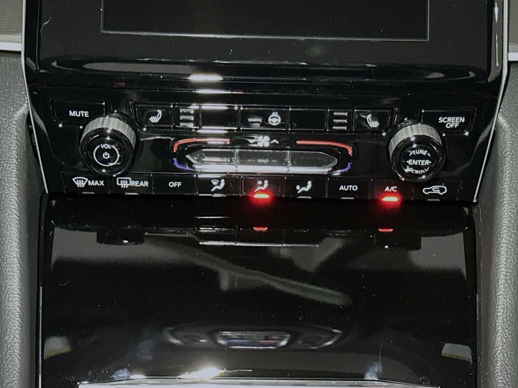 New 2025 Jeep Grand Cherokee L Altitude AWD/4WD image 14