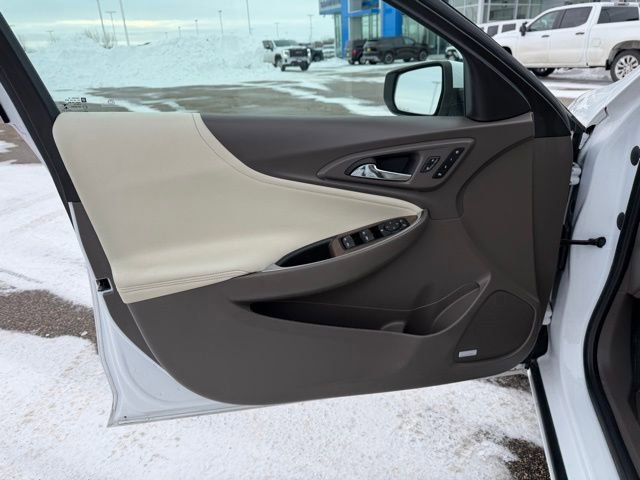 Used 2024 Chevrolet Malibu LT image 20