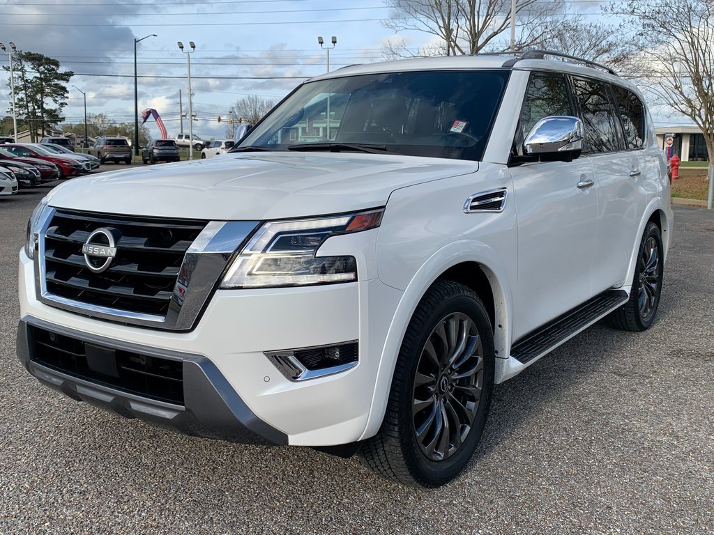 Used 2024 Nissan Armada Platinum w/ Captain's Chairs Package image 4