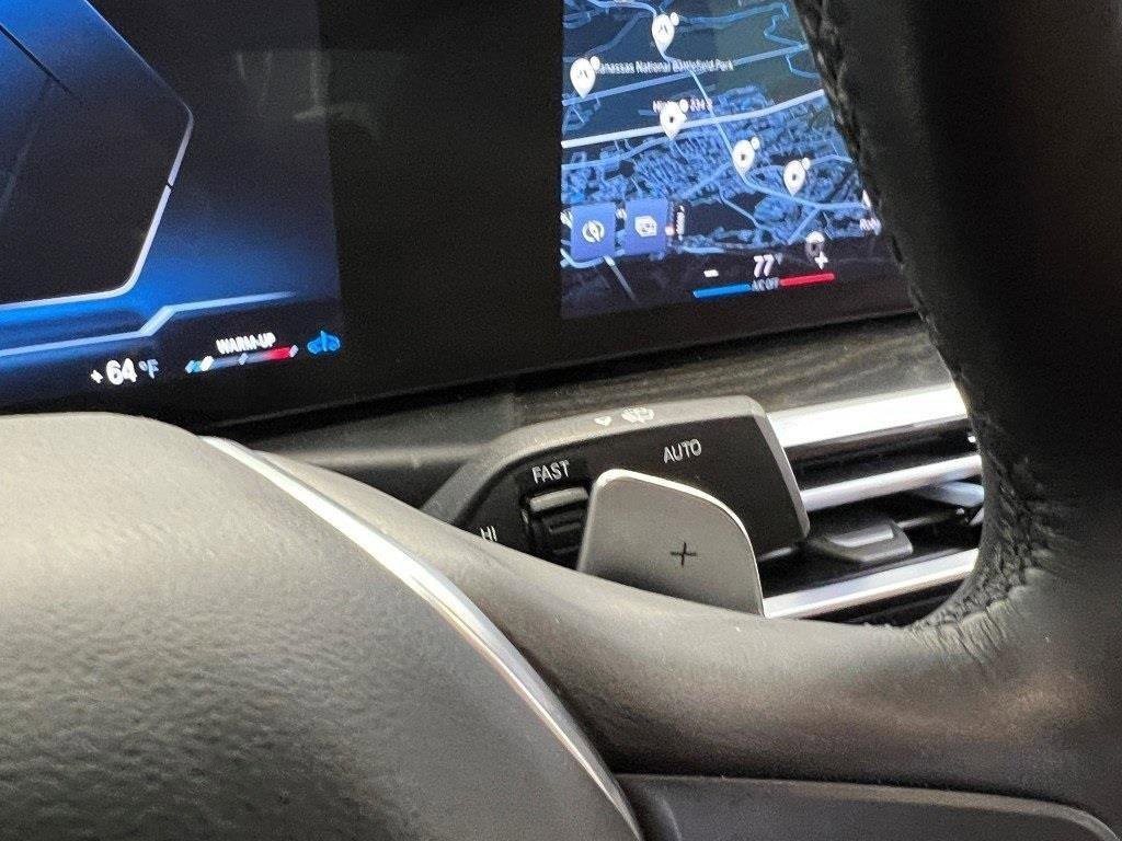 Used 2023 BMW 330i xDrive Sedan w/ Premium Package image 38